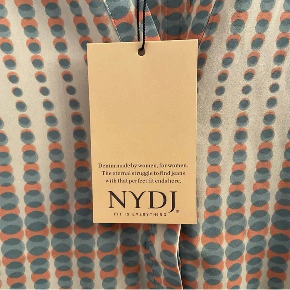 NYDJ Sleeveless Pintuck Blouse - NWT - Size 2X - Azure Oracle - Picture 5 of 9